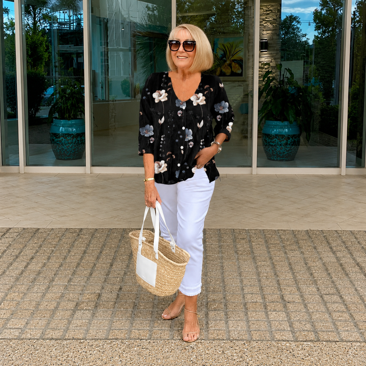 ALISA | ELEGANT FLORAL TUMMY-COVERAGE BLOUSE